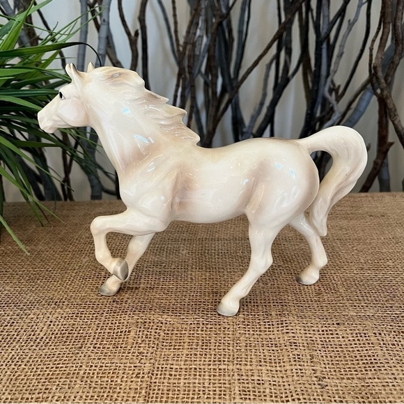 Vintage Ceramic White Horse - Picture 4 of 9